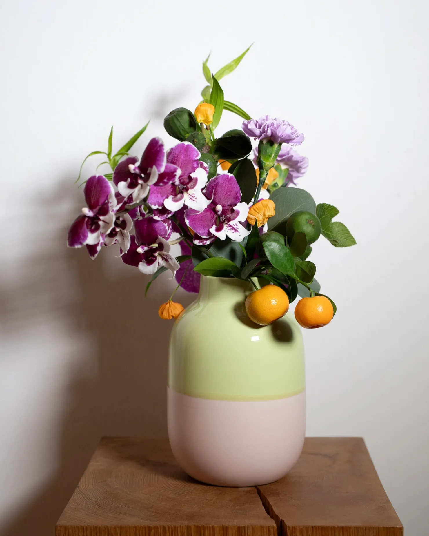 nuno_vase_m__lime_rose_7.webp Motel a Miio Mittlere Vasen^Nuno Vase M - lime rose
