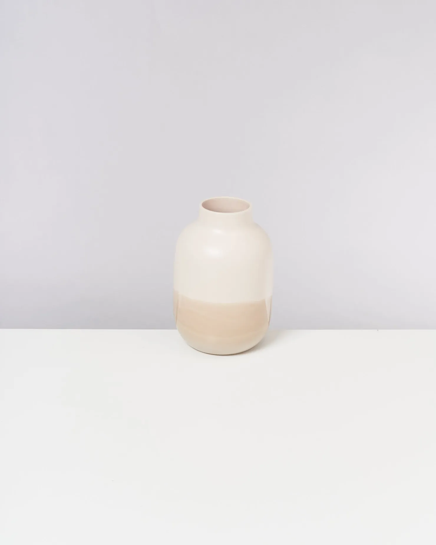 nuno_vase_m__sand_4.webp Motel a Miio Mittlere Vasen^Nuno Vase M - sand