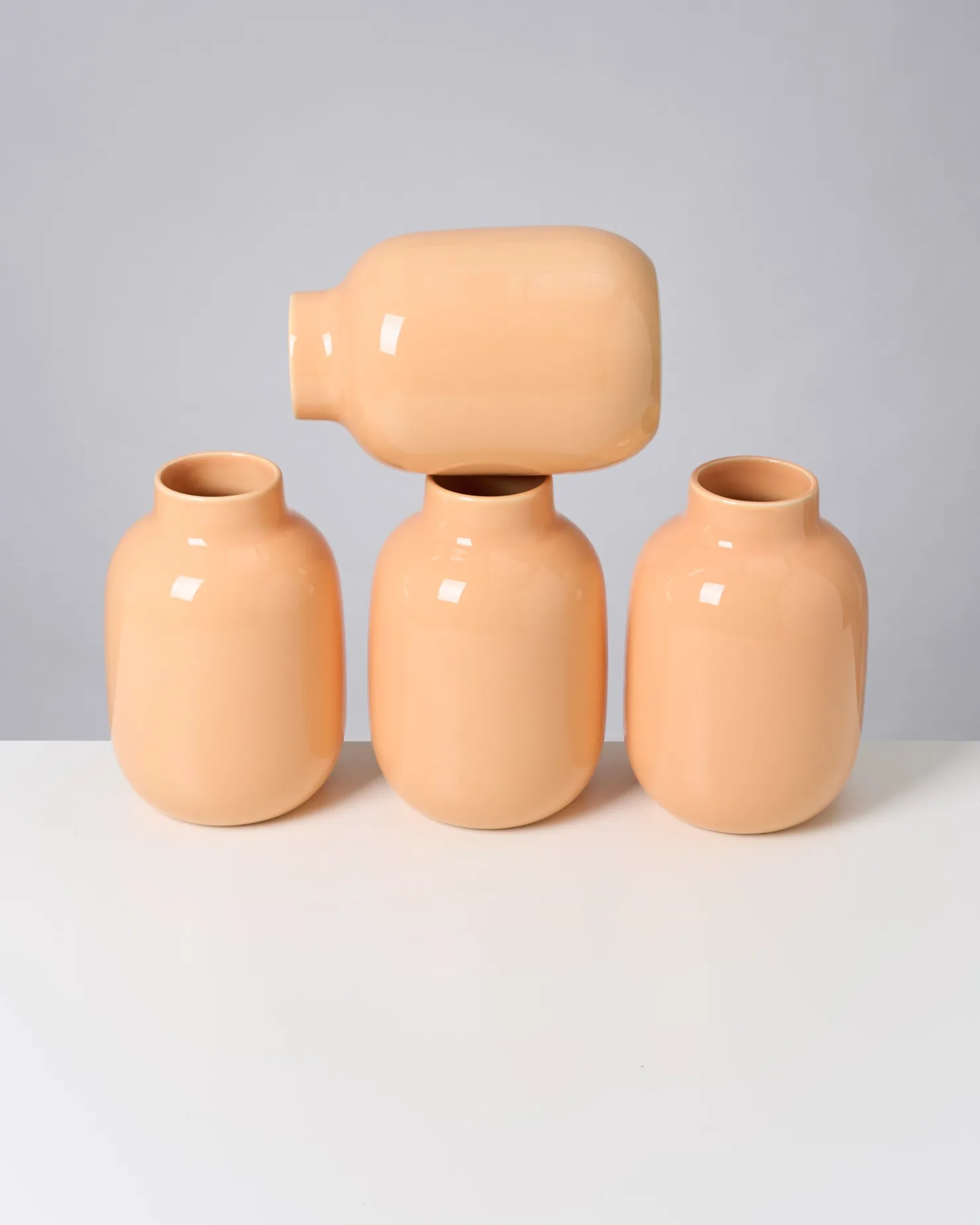 nuno_vase_m_peach_10.webp Motel a Miio Mittlere Vasen^Nuno Vase M peach