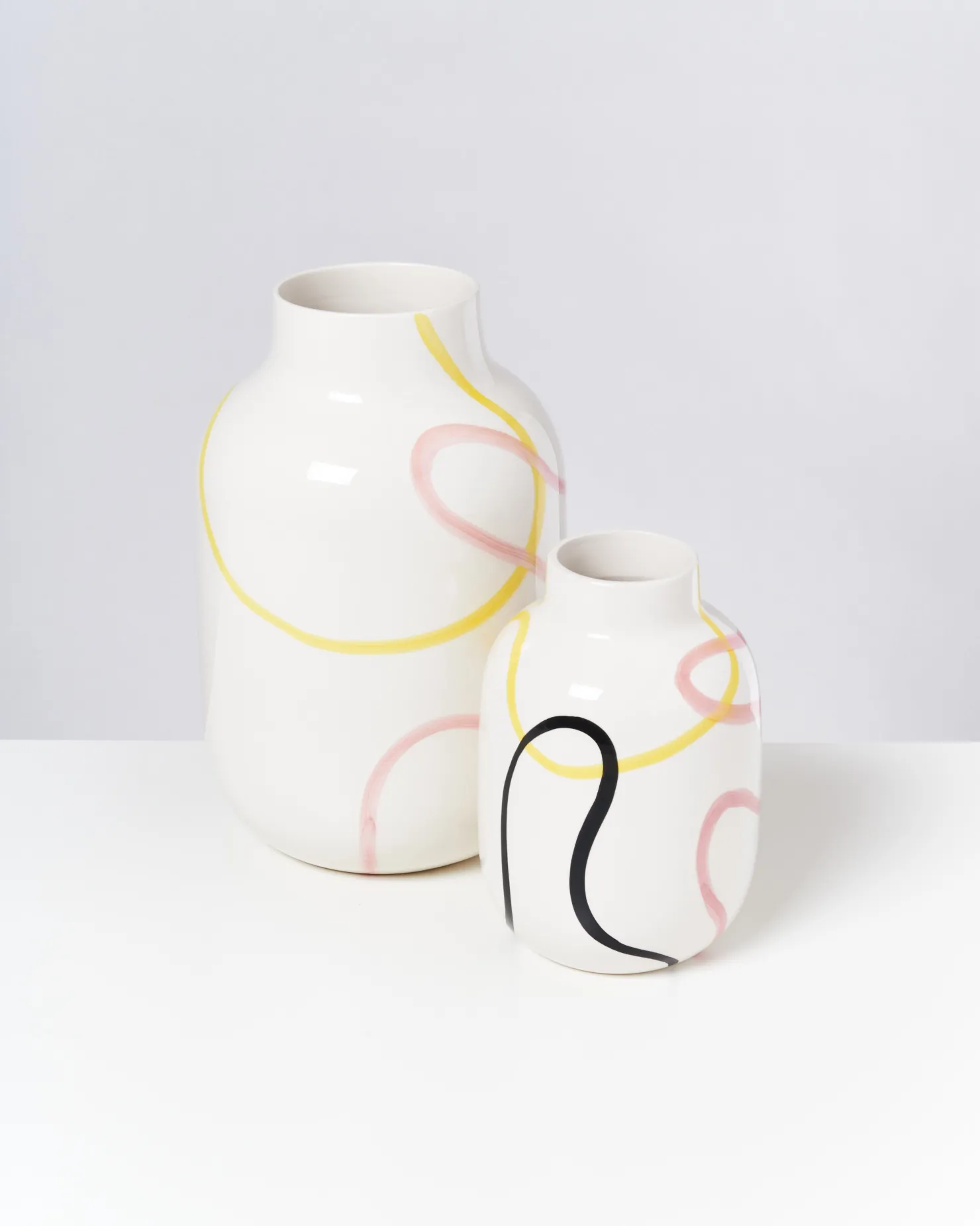 nuno_vase_m_serpentine_3.webp Motel a Miio Mittlere Vasen^Nuno Vase M serpentine