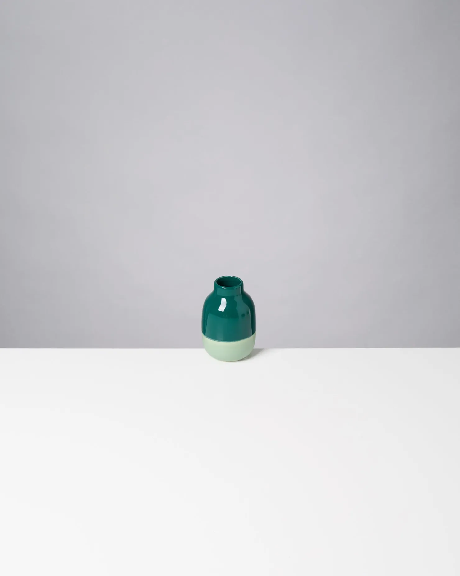 Motel a Miio Kleine Vasen^Nuno Vase S darkgreen sage
