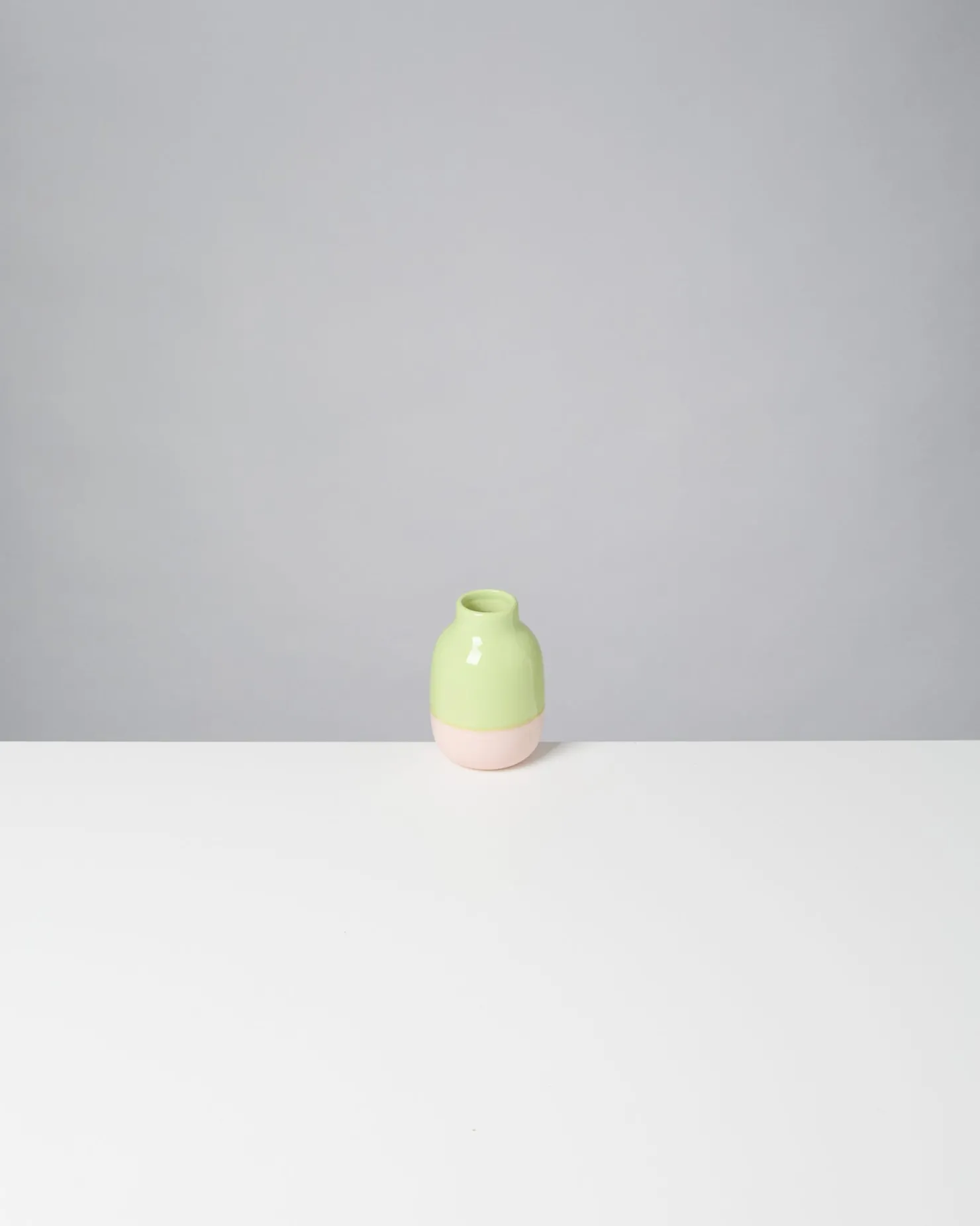 Motel a Miio Kleine Vasen^Nuno Vase S lime rosé