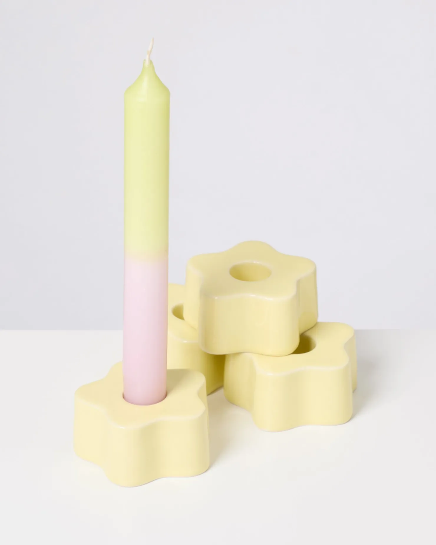 Motel a Miio Kerzen Und Kerzenständer^Seia - Candle Holder yellow