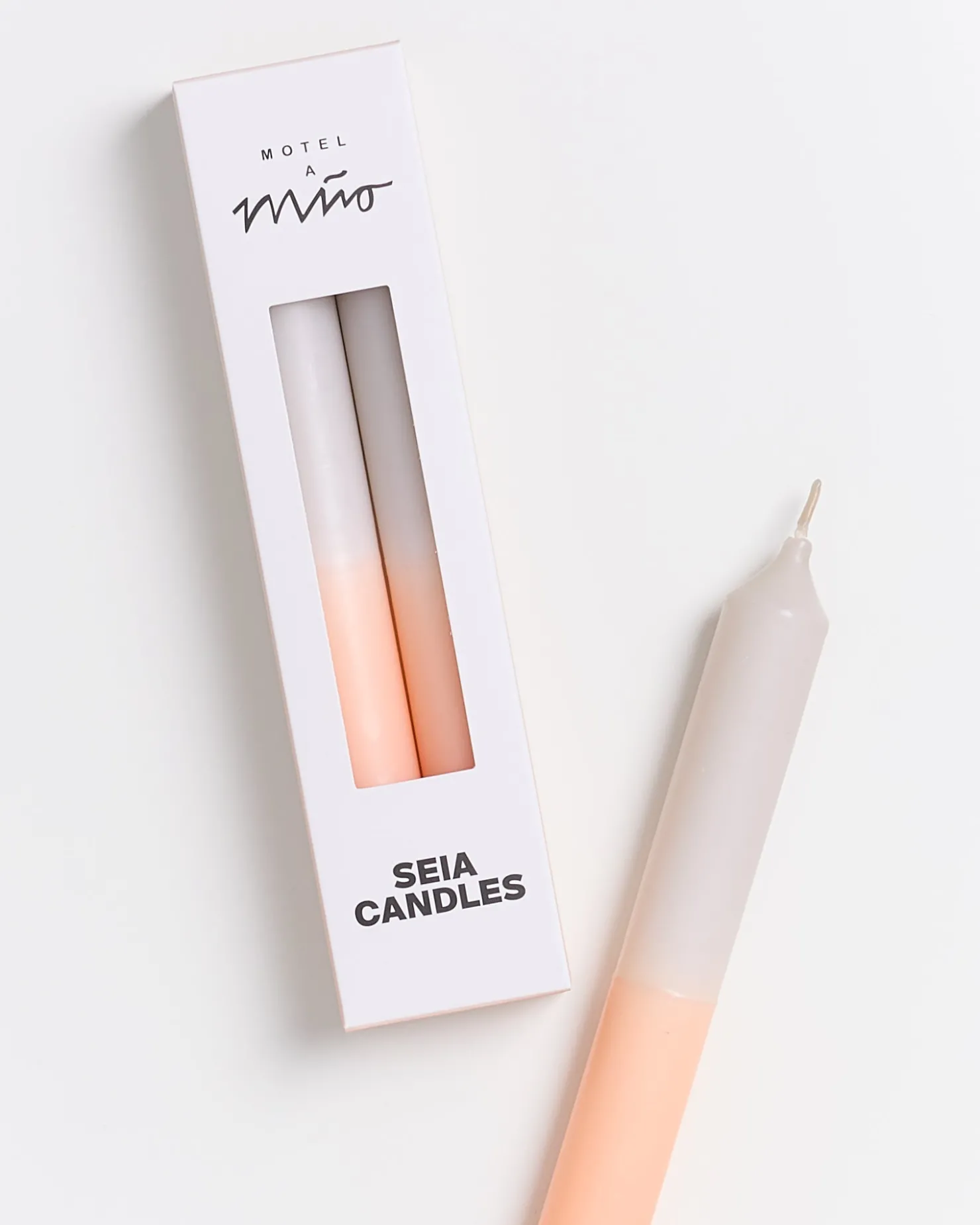 seia__set_of__stick_candles_dip_dye_peach_sand_6.webp Motel a Miio Kerzen Und Kerzenständer^Seia - Set Of 2 Stick Candles Dip Dye peach sand